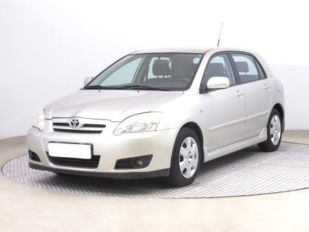 Toyota Corolla, 2004 - pohled č. 3
