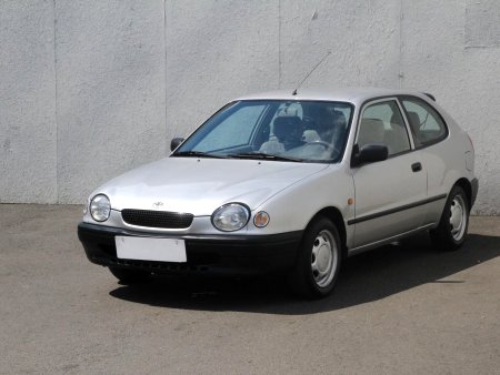 Toyota Corolla, 1998 - pohled č. 3