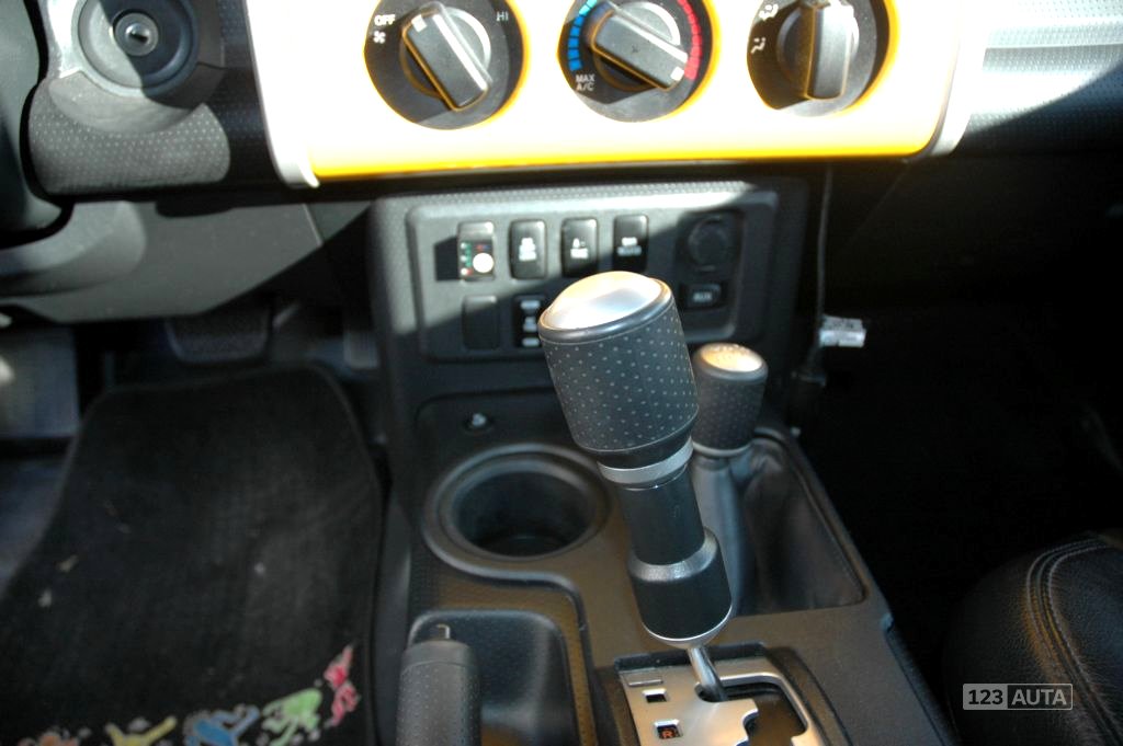 Toyota FJ, 2007 - pohled č. 16