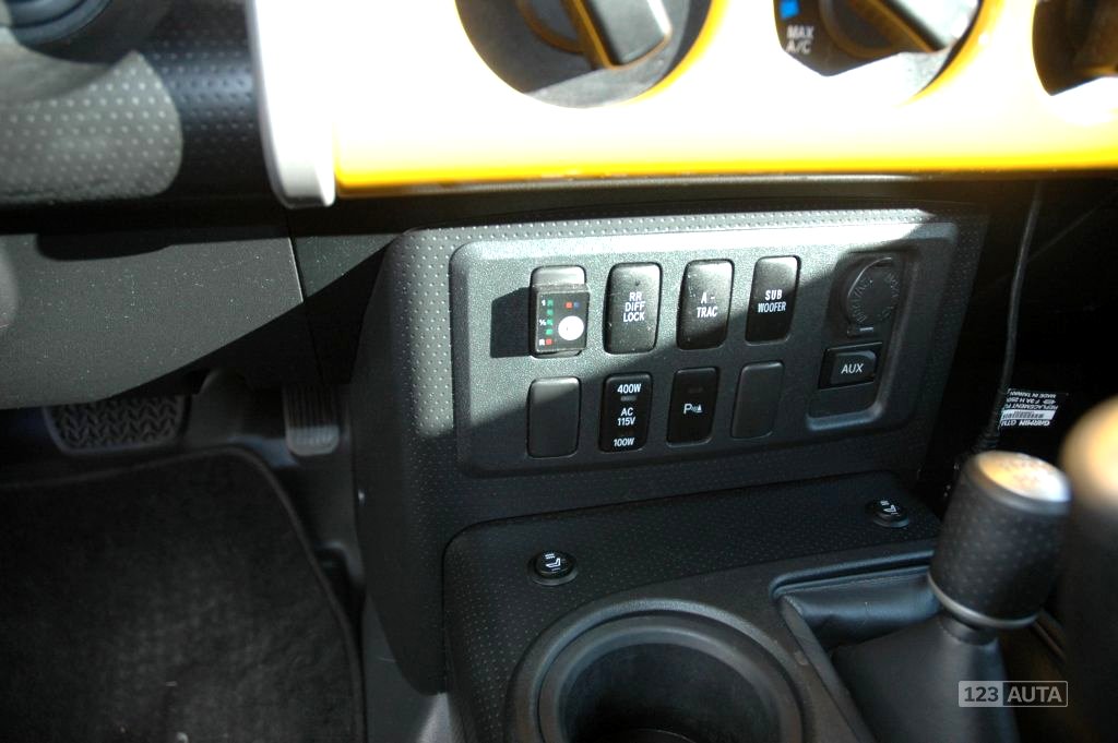 Toyota FJ, 2007 - pohled č. 17