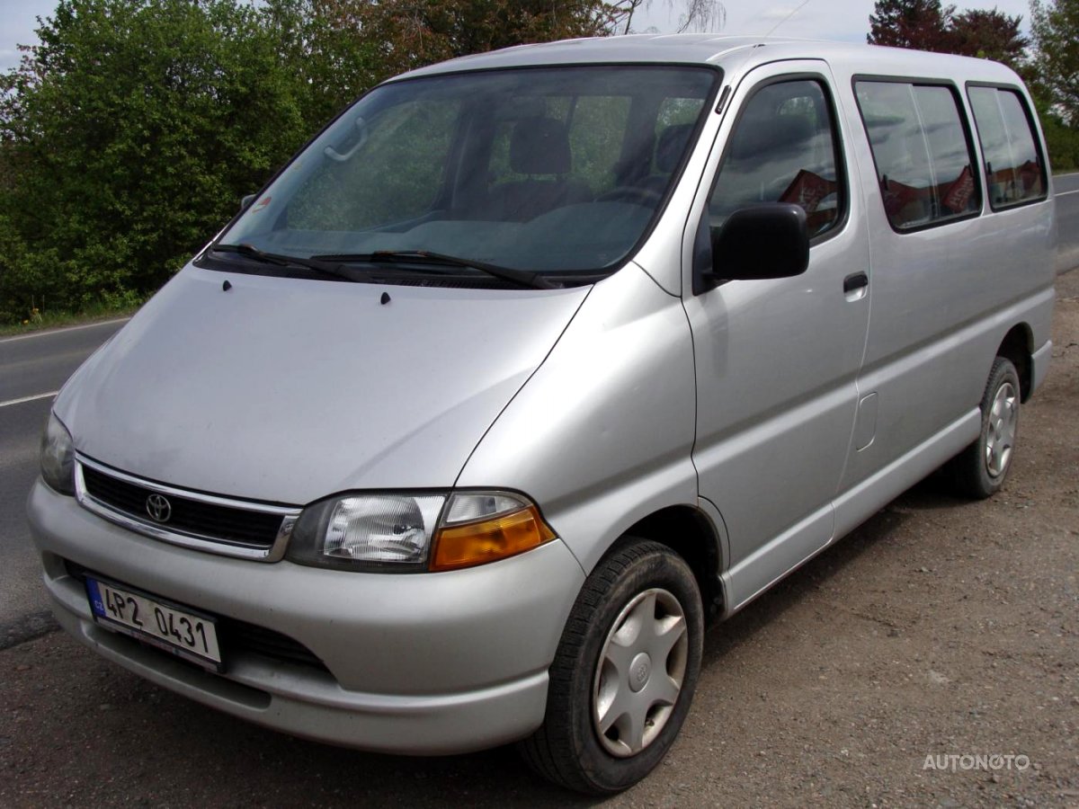 Toyota Hi-Ace, 2000 - celkový pohled