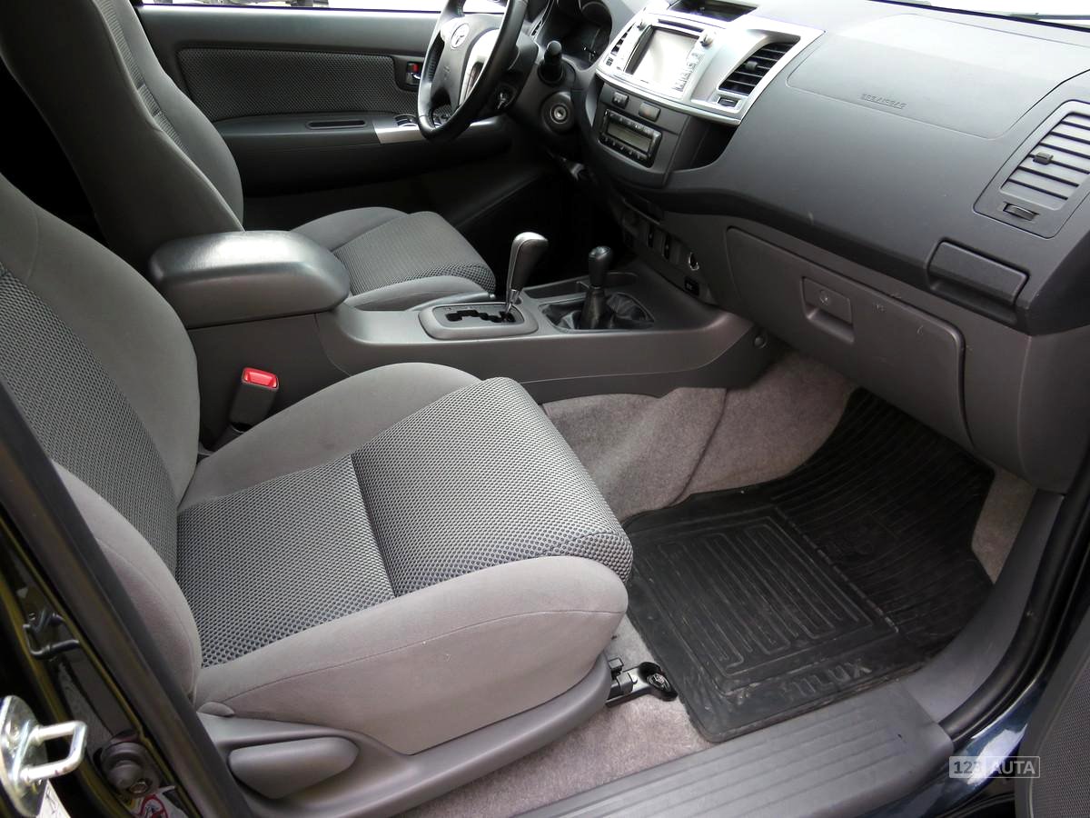 Toyota Hilux, 2013 - pohled č. 16