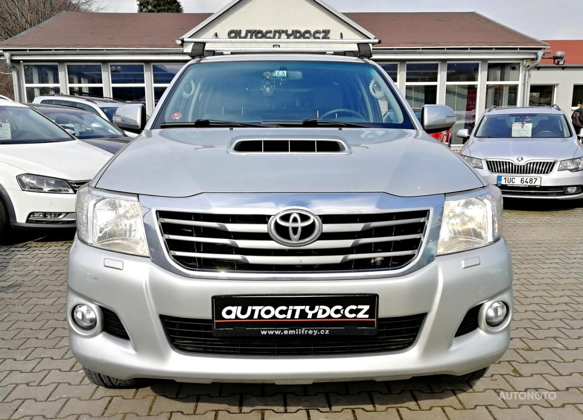 Toyota Hilux, 2013 - pohled č. 2