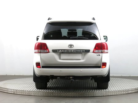 Toyota Land Cruiser V8, 2010 - pohled č. 6