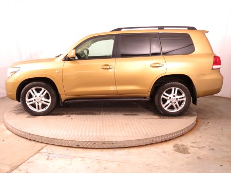 Toyota Land Cruiser V8, 2008 - pohled č. 4