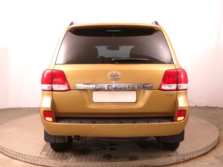 Toyota Land Cruiser V8, 2008 - pohled č. 6