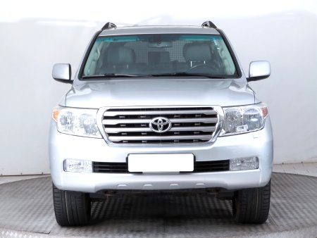 Toyota Land Cruiser V8, 2012 - pohled č. 2