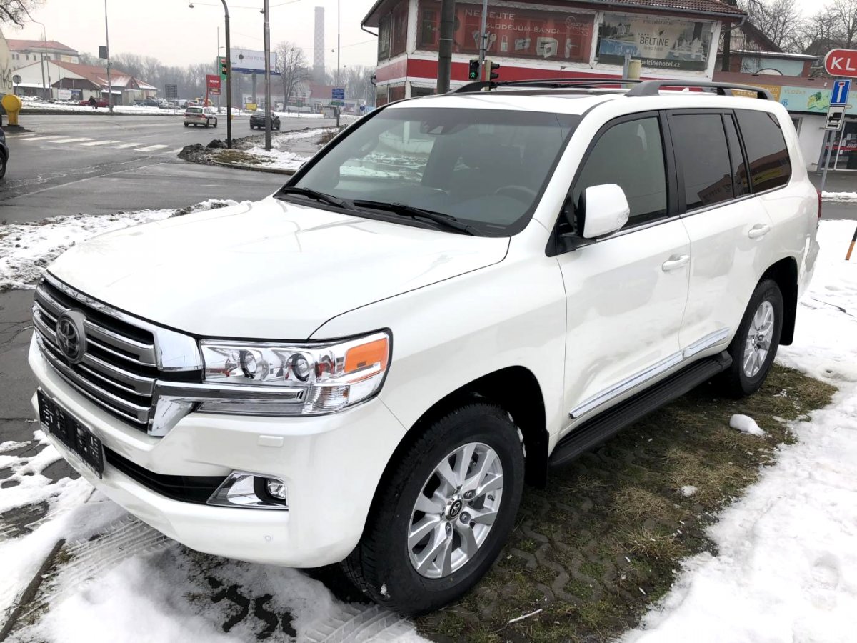 Toyota Land Cruiser, 2020 - celkový pohled