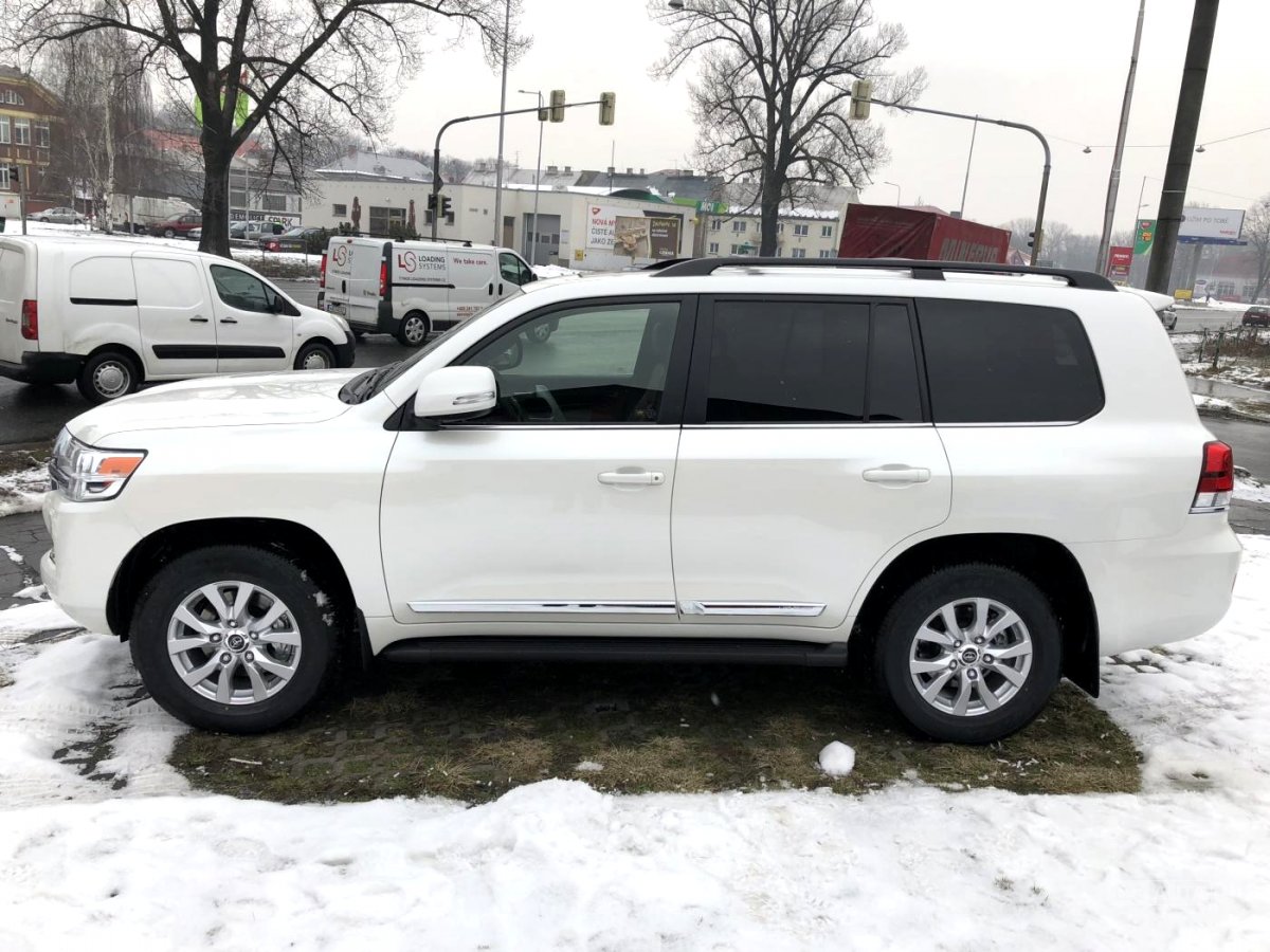 Toyota Land Cruiser, 2020 - pohled č. 2