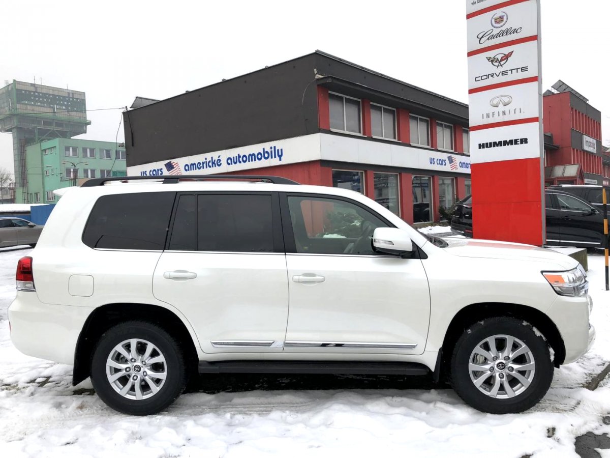 Toyota Land Cruiser, 2020 - pohled č. 6