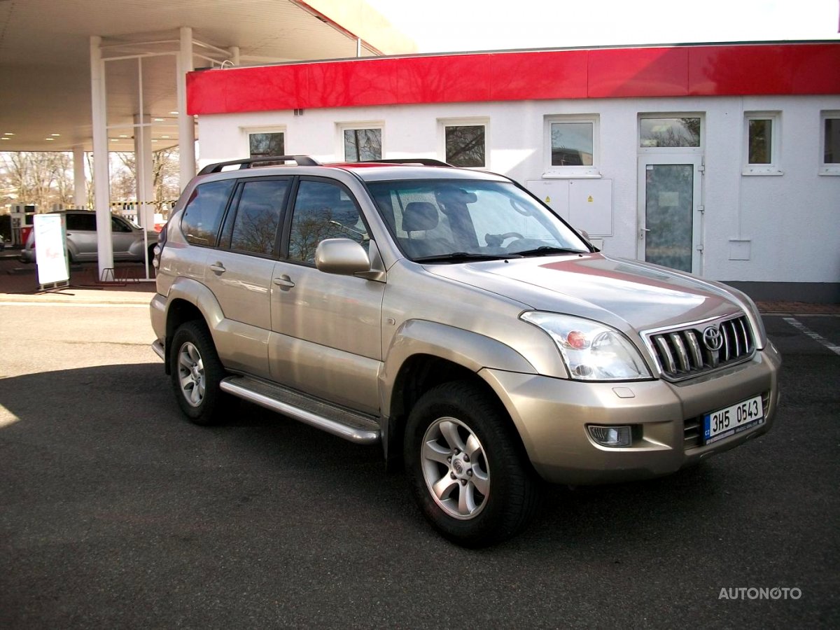 Toyota Land Cruiser, 2004 - celkový pohled