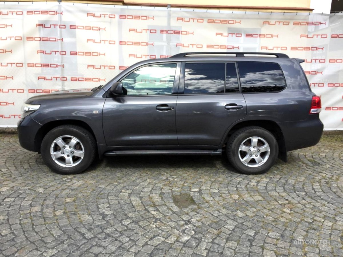 Toyota Land Cruiser, 2011 - pohled č. 3