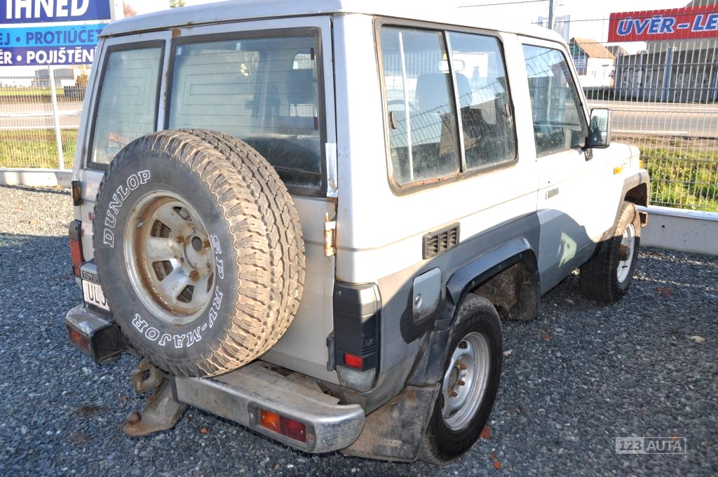 Toyota Land Cruiser, 1987 - pohled č. 4