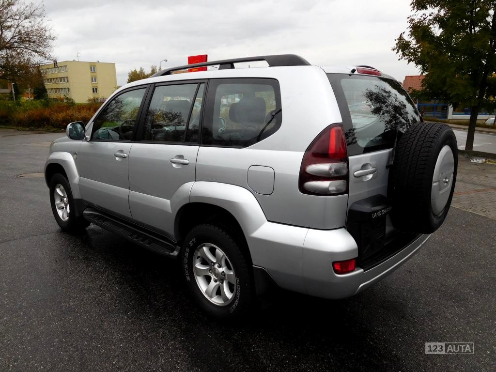 Toyota Land Cruiser, 2004 - pohled č. 3