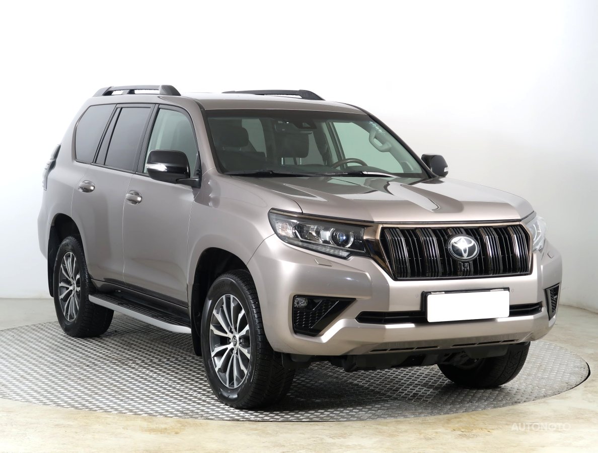 Toyota Land Cruiser, 2021 - celkový pohled