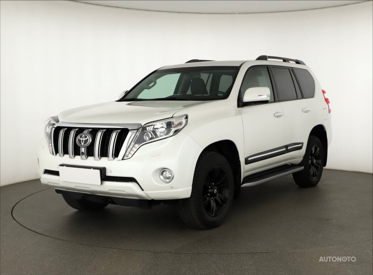 Toyota Land Cruiser, 2017 - pohled č. 3