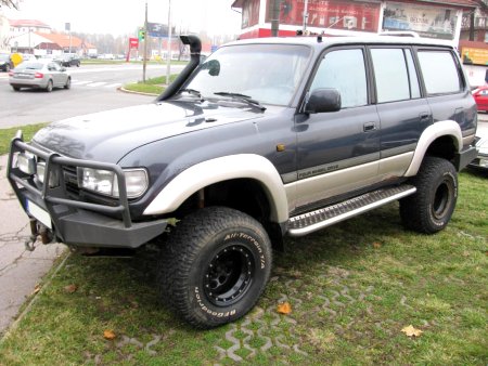 Toyota Land Cruiser 