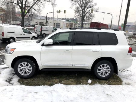 Toyota Land Cruiser, 2020 - pohled č. 2