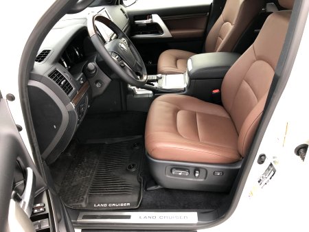 Toyota Land Cruiser, 2020 - pohled č. 9