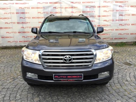 Toyota Land Cruiser LC200 4.5TDi V8 ČR 1.majitel