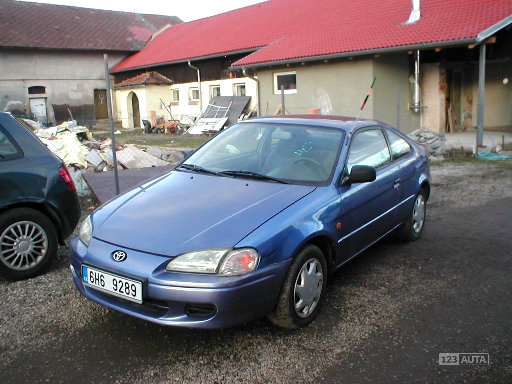 Toyota Paseo, 1996 - pohled č. 2