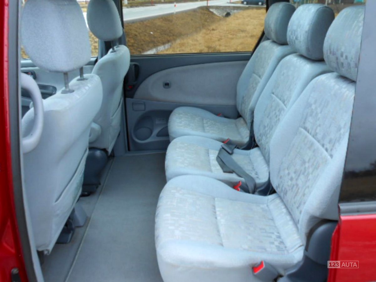 Toyota Previa, 2001 - pohled č. 14