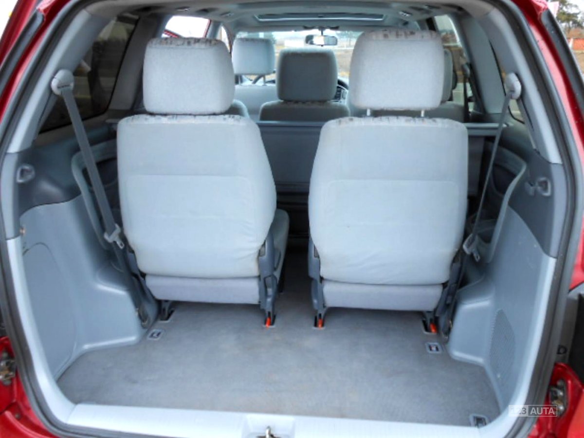 Toyota Previa, 2001 - pohled č. 15