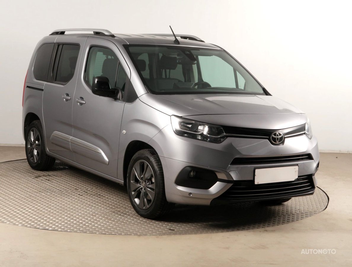 Toyota ProAce City Verso, 2022 - celkový pohled