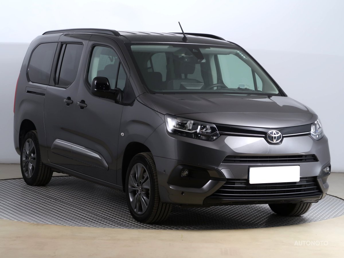 Toyota ProAce City Verso, 2023 - celkový pohled