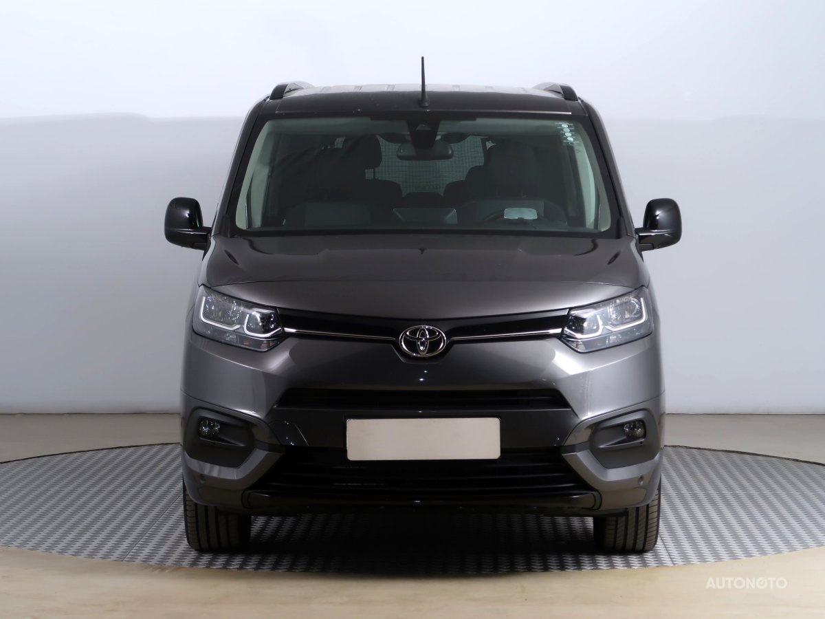 Toyota ProAce City Verso, 2023 - pohled č. 2