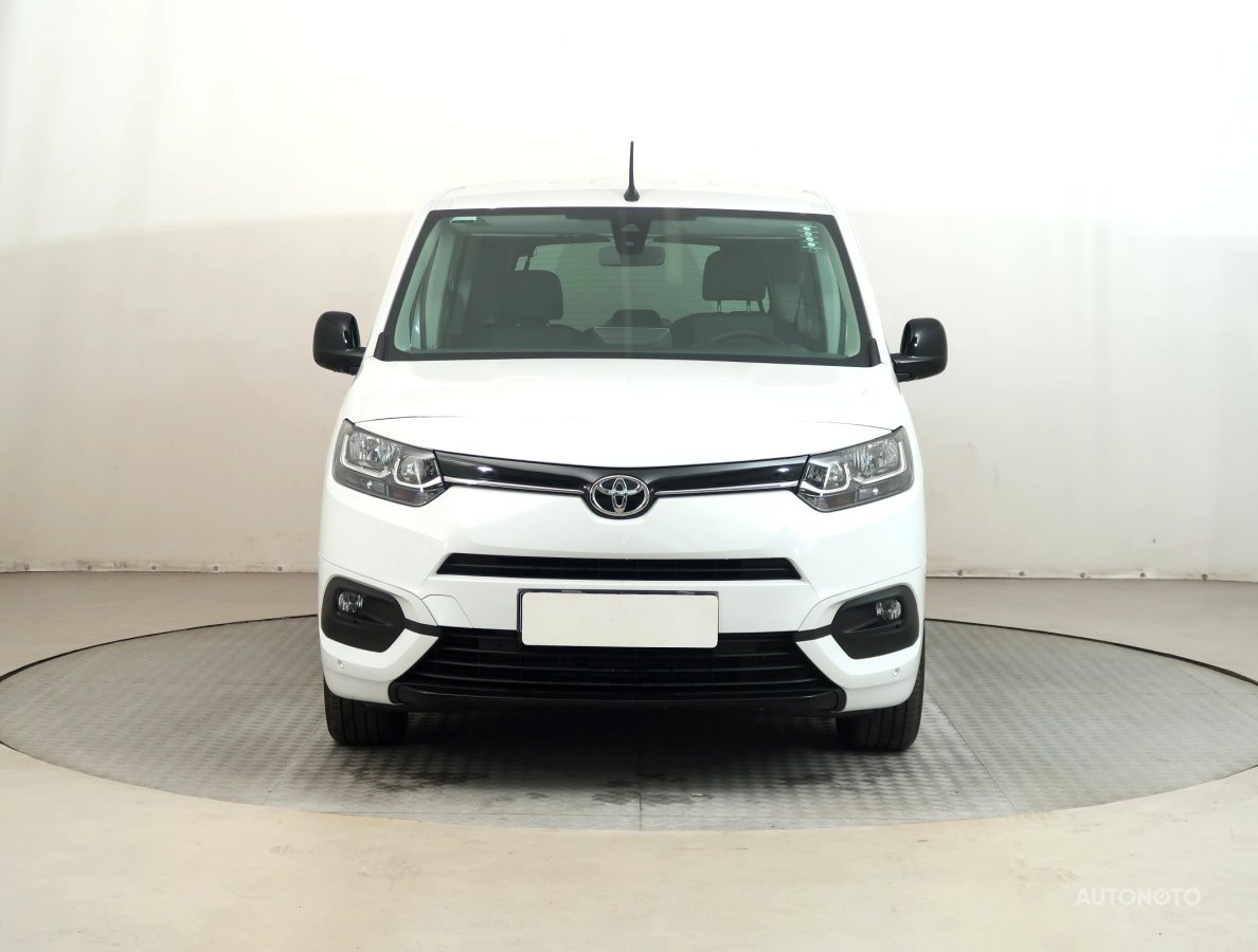 Toyota ProAce City Verso, 2024 - pohled č. 2