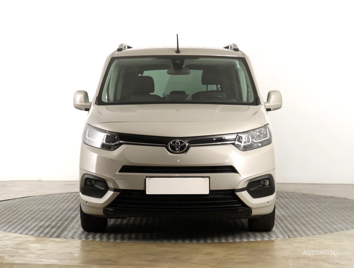 Toyota ProAce City Verso, 2021 - pohled č. 2
