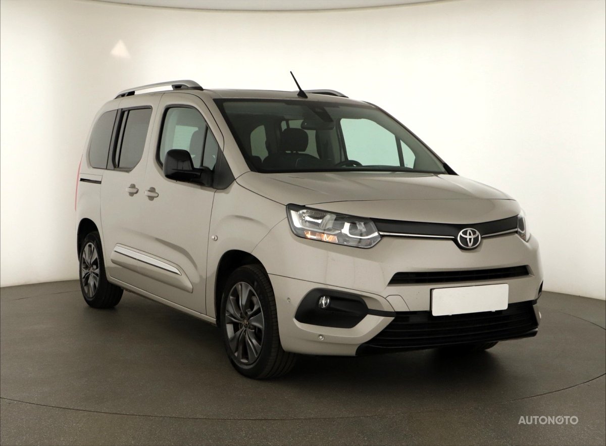 Toyota ProAce City Verso, 2022 - celkový pohled