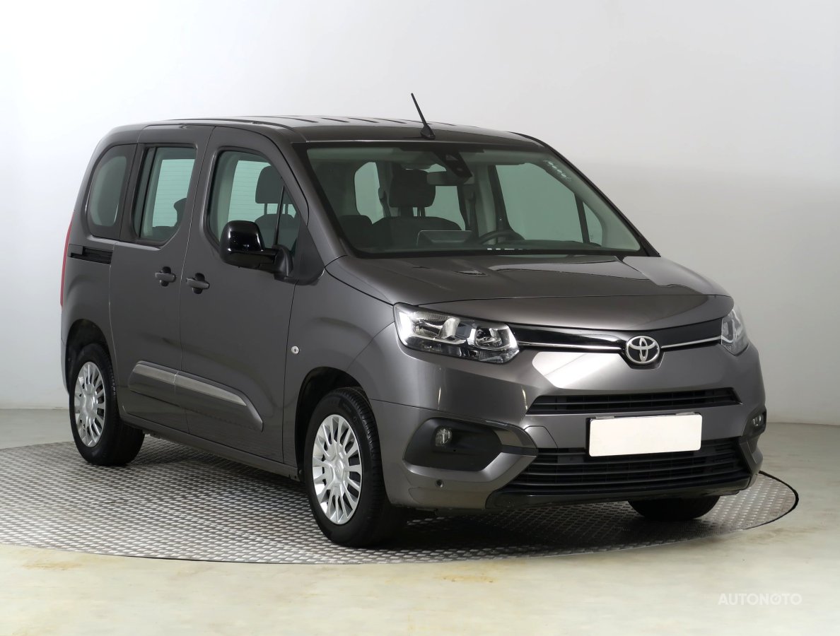 Toyota ProAce City Verso, 2022 - celkový pohled