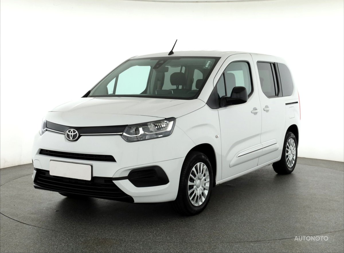 Toyota ProAce City Verso, 2024 - pohled č. 3