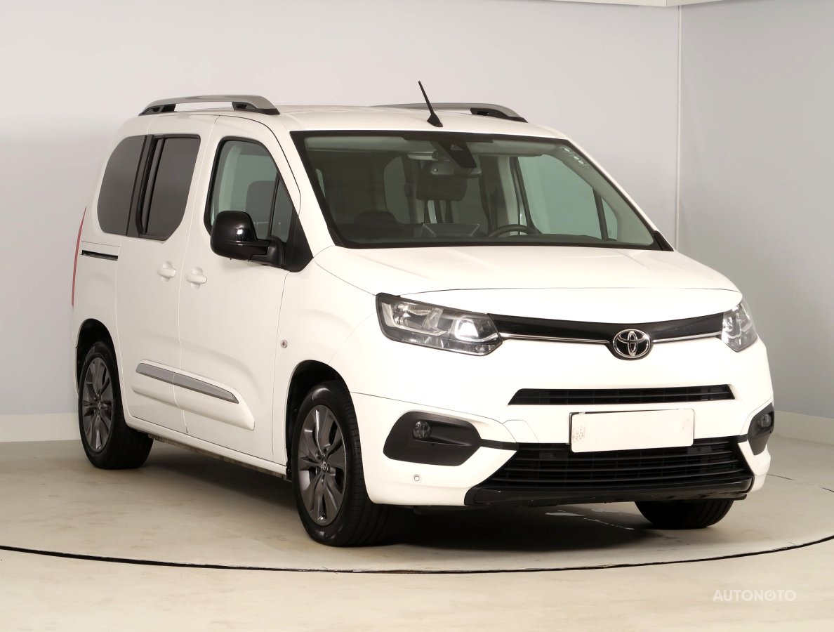 Toyota ProAce City Verso, 2022 - celkový pohled