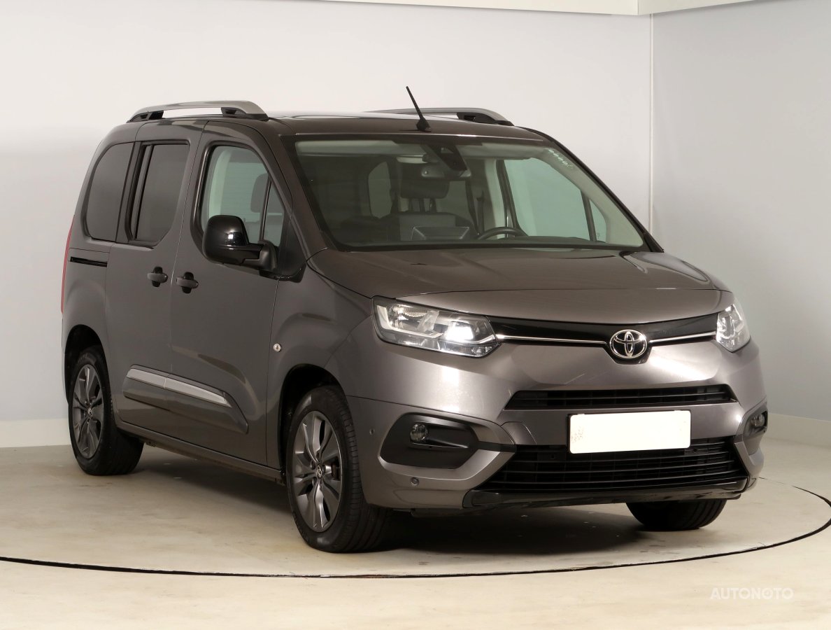 Toyota ProAce City Verso, 2022 - celkový pohled