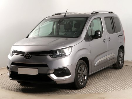 Toyota ProAce City Verso, 2022 - pohled č. 3