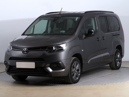 Toyota ProAce City Verso, 2023 - pohled č. 3