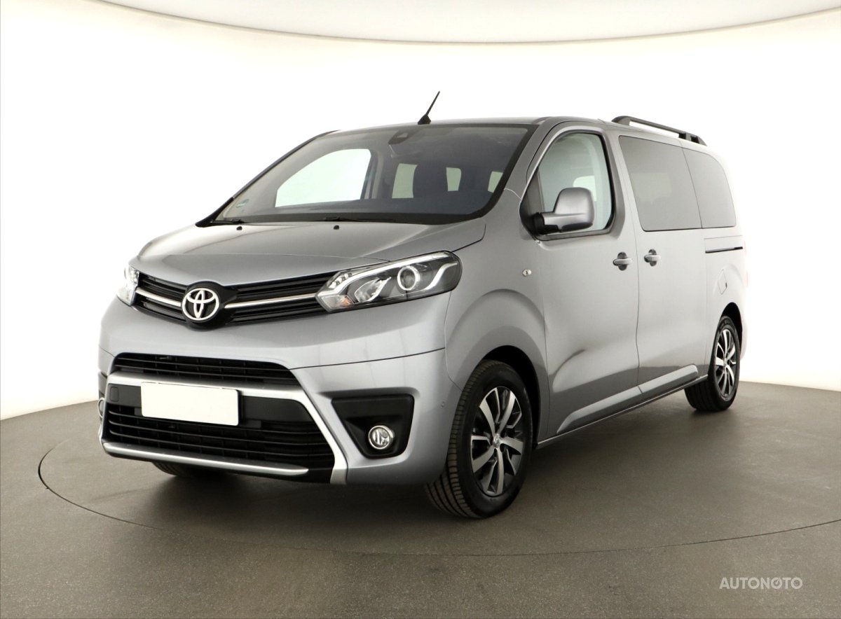 Toyota ProAce Verso, 2023 - pohled č. 3
