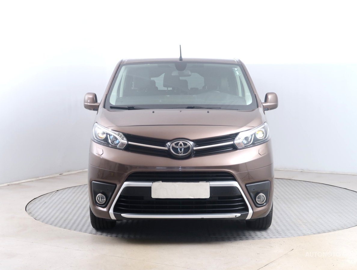 Toyota ProAce Verso, 2019 - pohled č. 2