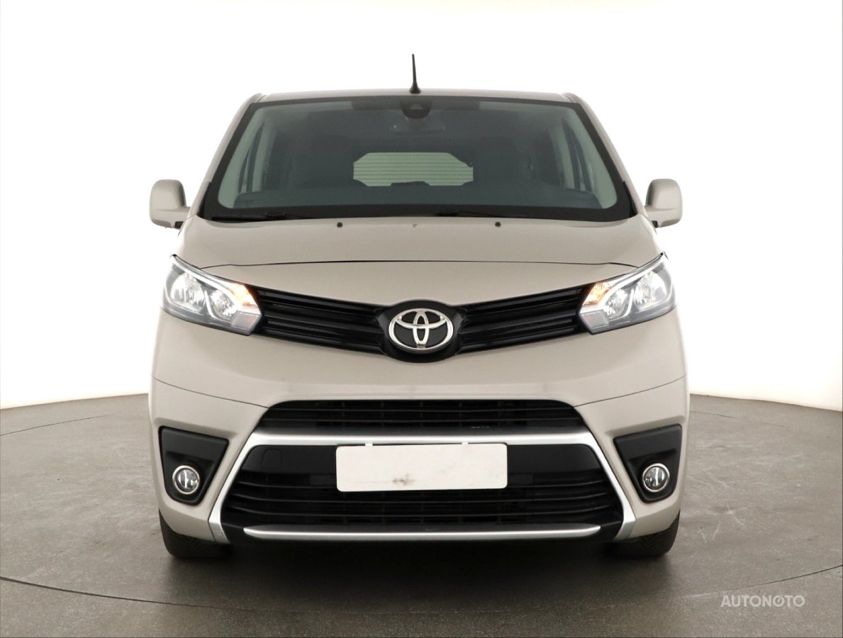 Toyota ProAce Verso, 2022 - pohled č. 2