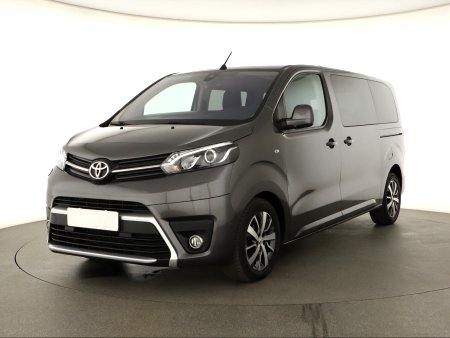 Toyota ProAce Verso, 2016 - pohled č. 3