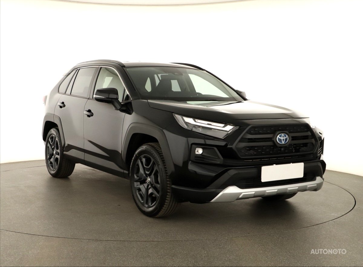 Toyota RAV 4, 2023 - pohled č. 1
