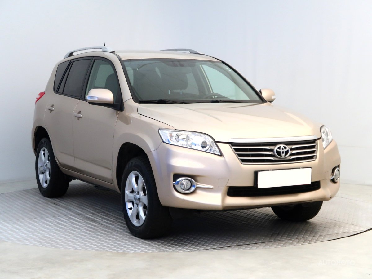 Toyota RAV 4, 2011 - pohled č. 1