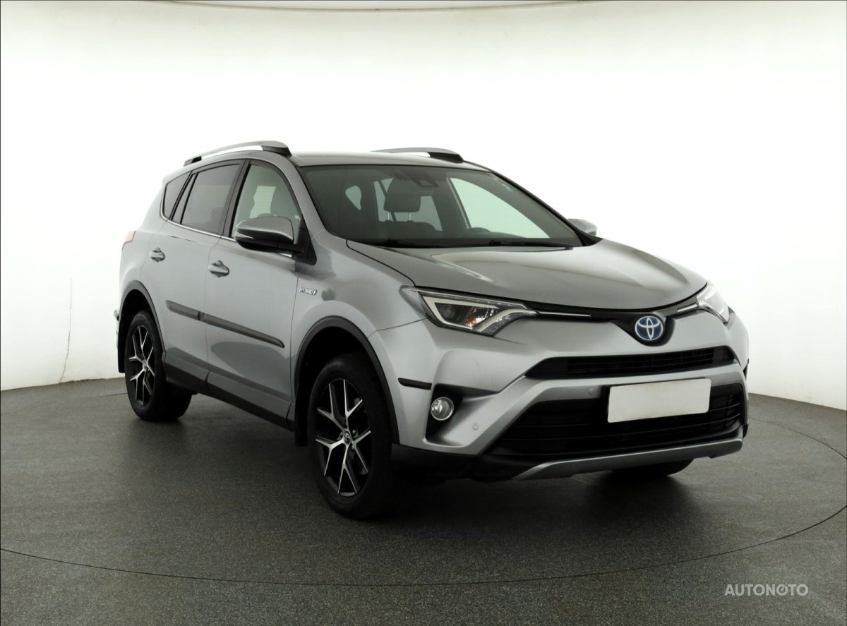 Toyota RAV 4, 2017 - celkový pohled