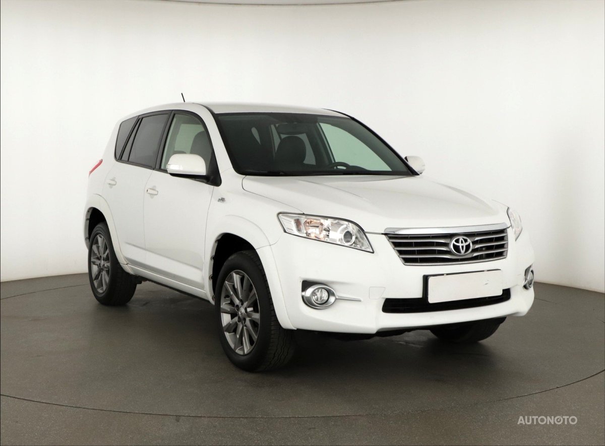 Toyota RAV 4, 2013 - pohled č. 1
