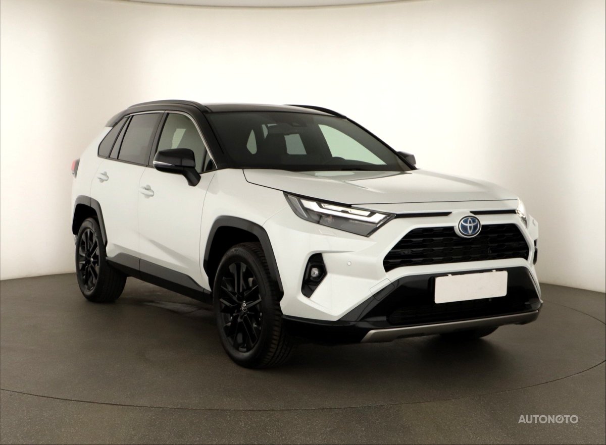 Toyota RAV 4, 2024 - celkový pohled
