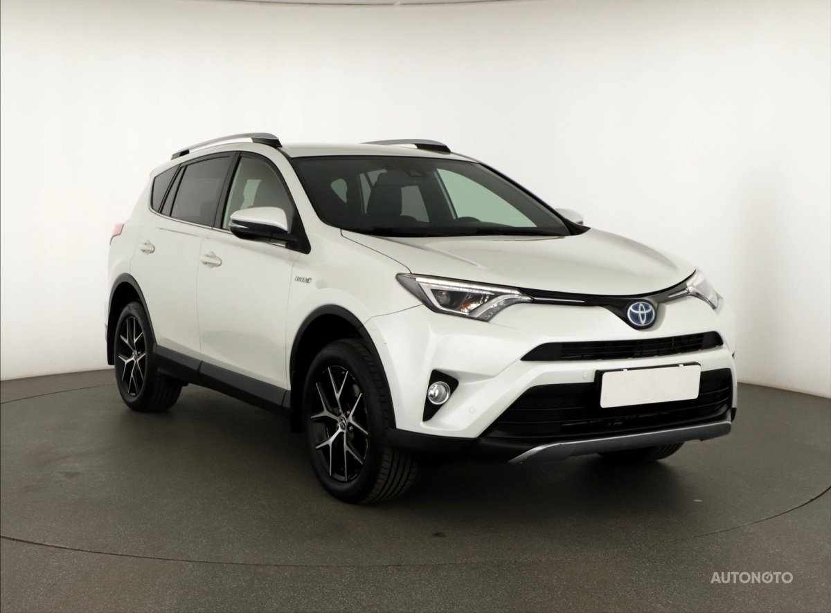 Toyota RAV 4, 2016 - celkový pohled