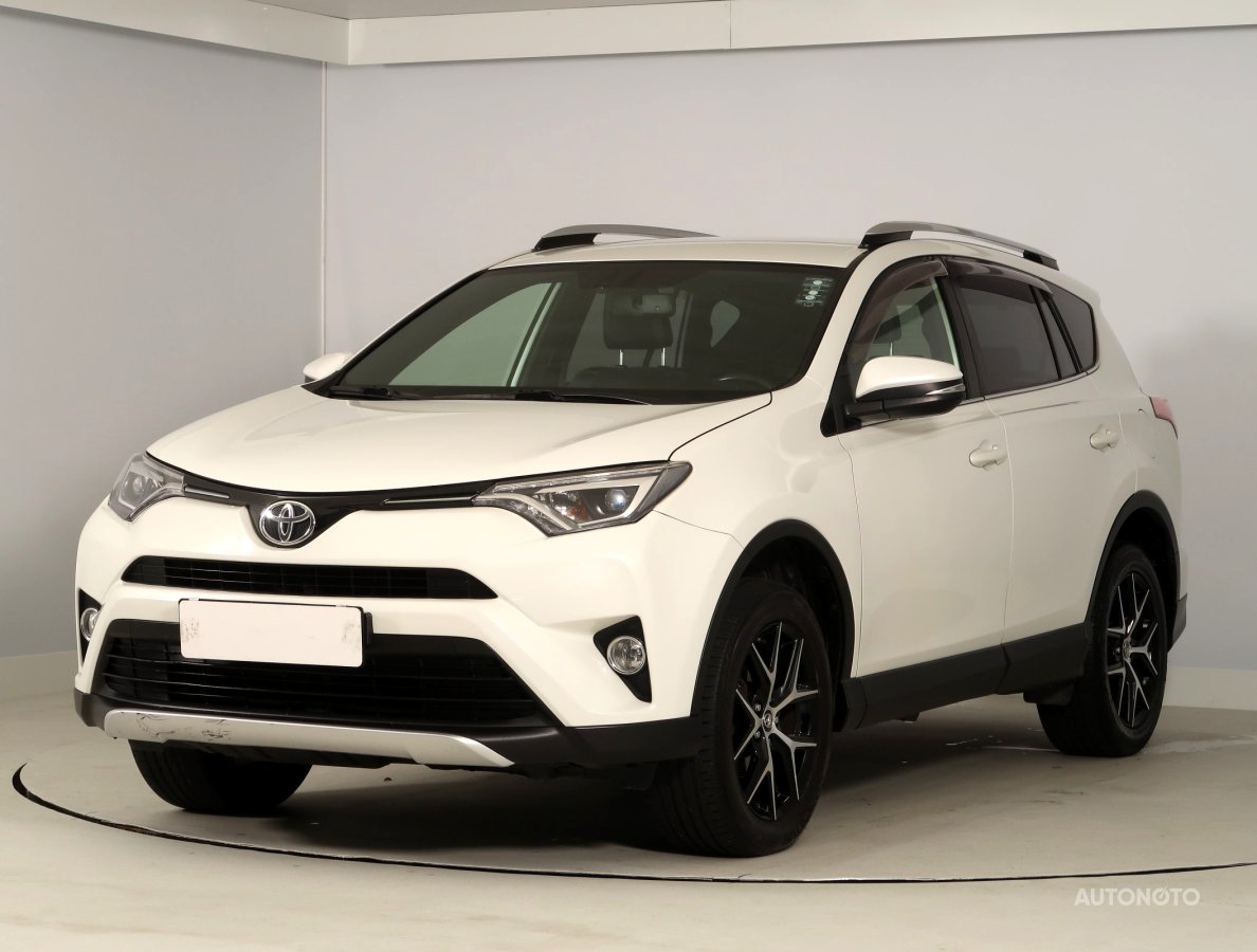 Toyota RAV 4, 2016 - pohled č. 3